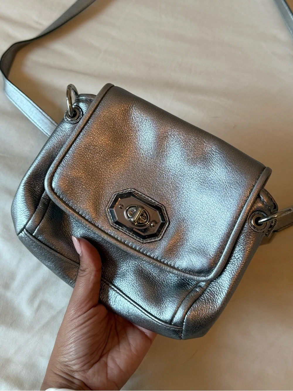 Coach |  Campbell Turnlock Metallic Silver Mini Crossbody Bag